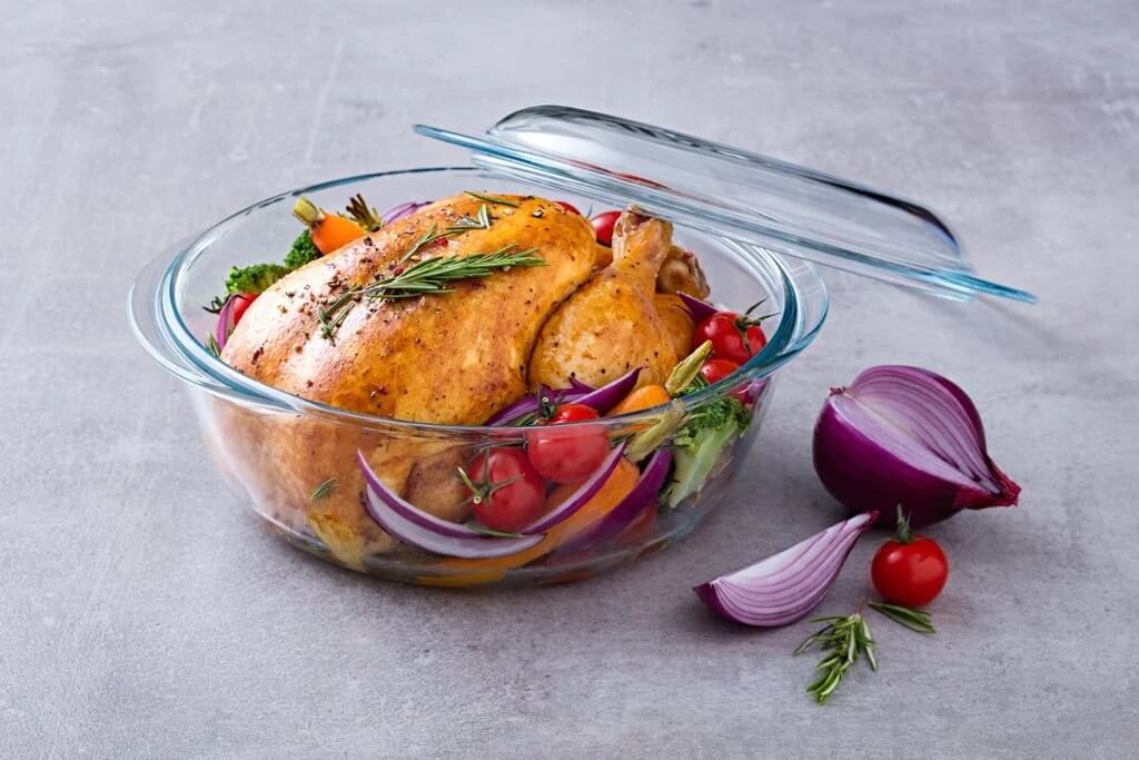 Vas termorezistent rotund cu capac 4.9l pyrex irresistible