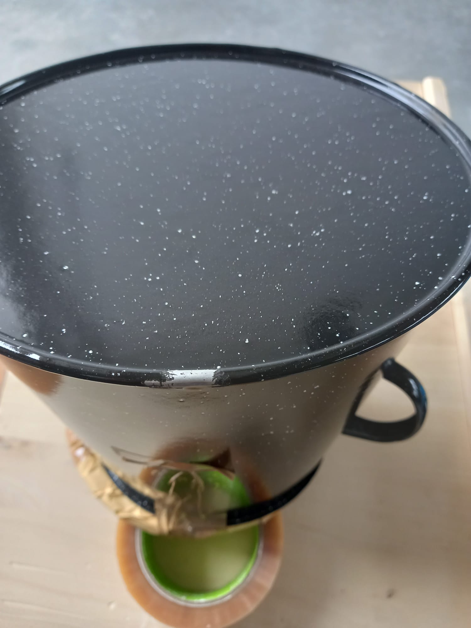 Bidon untura emailat 5L Resigilat